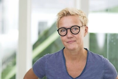 Anne Mette Lorentzen mener at det er mye bedre å bo i et bofellesskap enn at alle skal bo i hvert sitt hus. Anne Mette Lorentzen mener at det er mye bedre å bo i et bofellesskap enn at alle skal bo i hvert sitt hus.